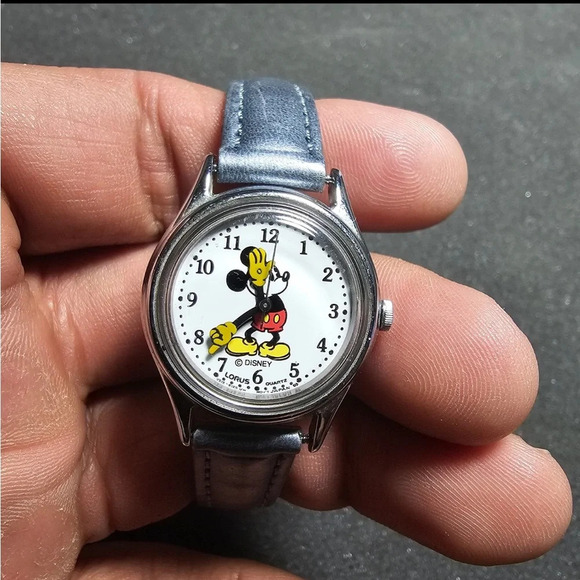 Vintage Lorus Ladies Disney MICKEY MOUSE Quartz Watch Silver Tone Working - Picture 1 of 9